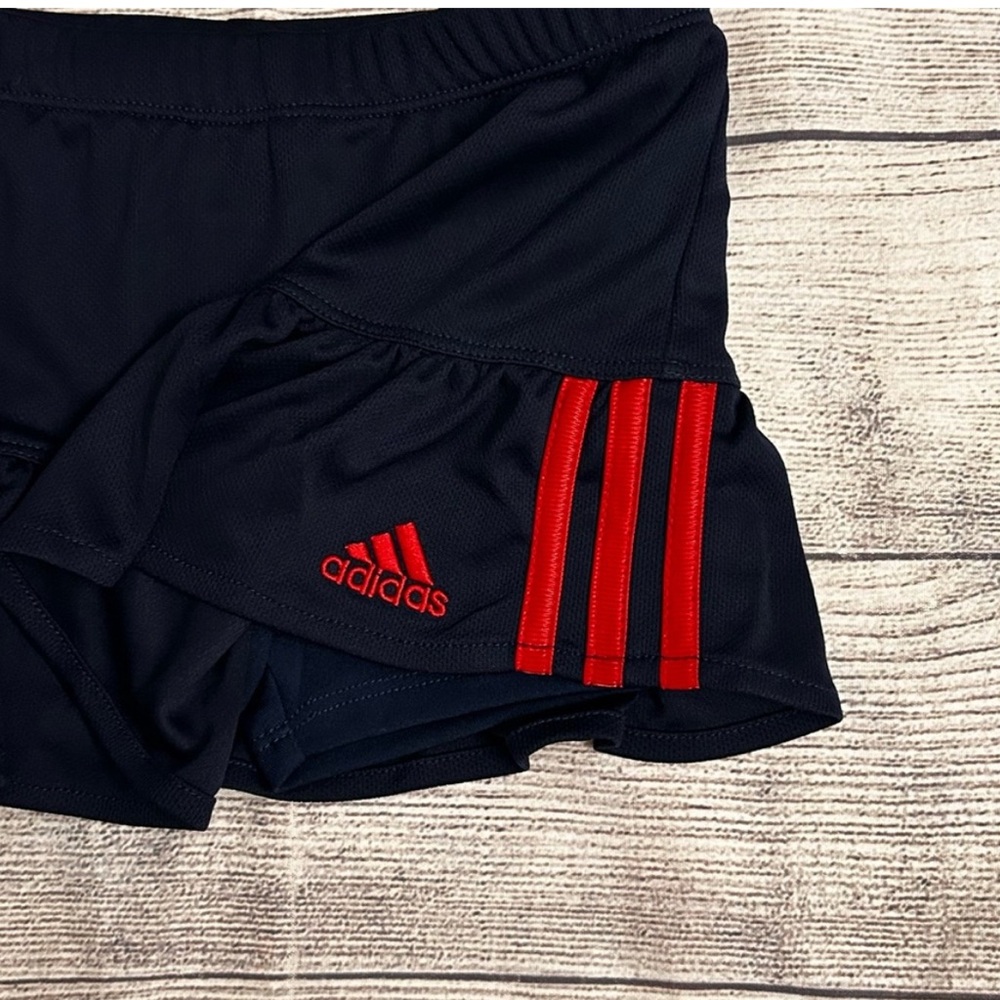 Adidas skort size 5 girls - Picture 3 of 4
